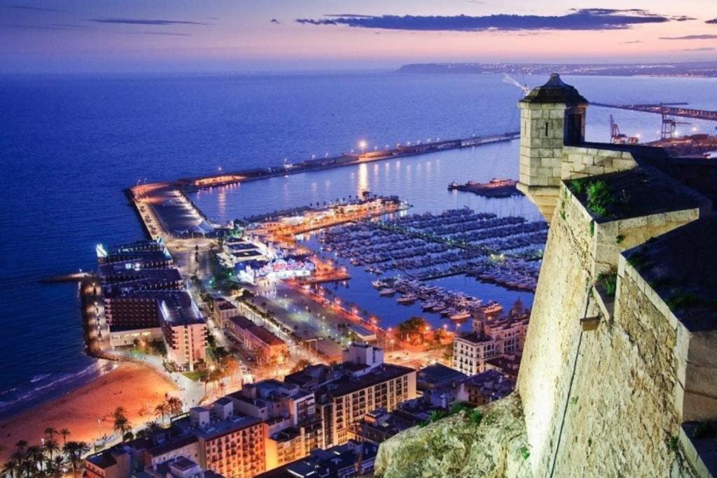 Apartamento De Diseno Centrico A 5 Min De Playa Alicante Ngoại thất bức ảnh