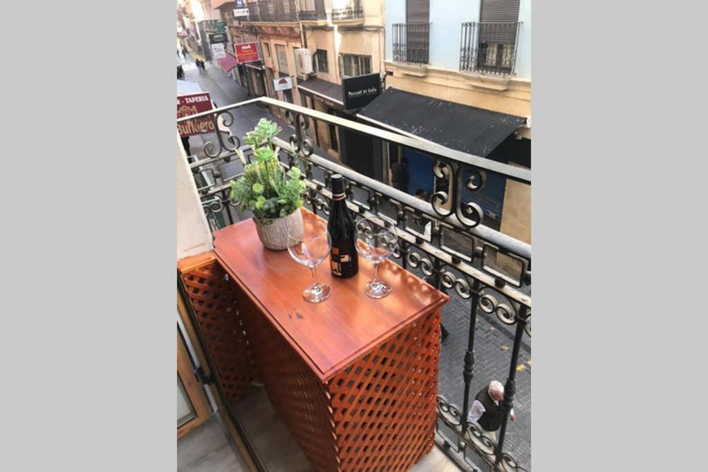 Apartamento De Diseno Centrico A 5 Min De Playa Alicante Ngoại thất bức ảnh