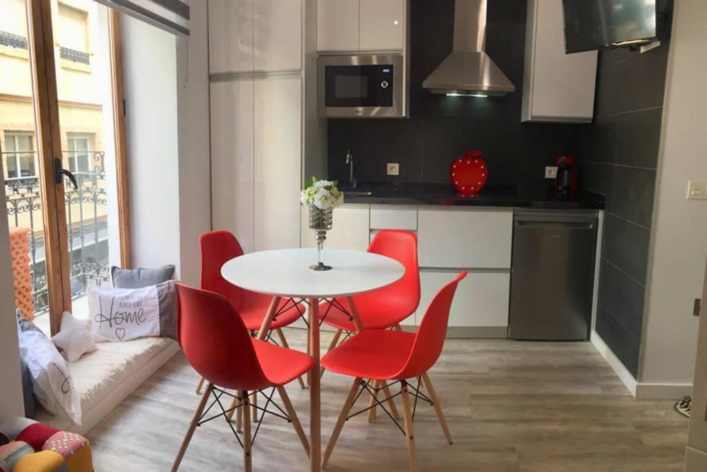 Apartamento De Diseno Centrico A 5 Min De Playa Alicante Ngoại thất bức ảnh